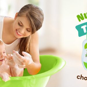 NƯỚC TẮM GỘI THẢO DƯỢC CHO BÉ