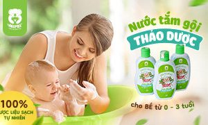 NƯỚC TẮM GỘI THẢO DƯỢC CHO BÉ